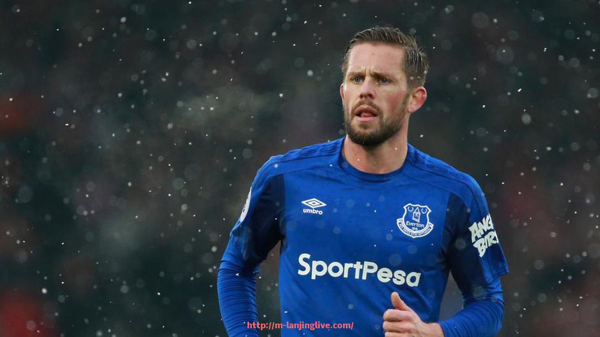 蓝鲸体育直播-欧冠小组赛参赛资格规则与晋级机制详解